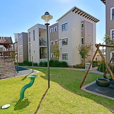 Tranquility 3 Facing Steyn City Apartment Sandton Exterior photo